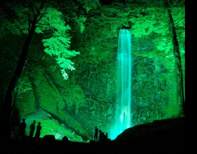 玉簾の滝ライトアップ